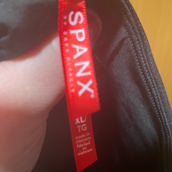 Sold. Cross posted. NWOT FAUX LEATHER SPANX - Picture 4 of 6